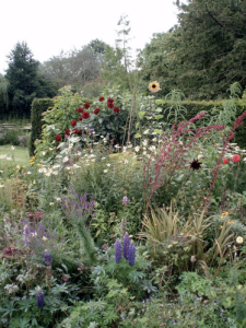Feeringbury Manor gardens